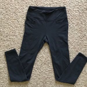 Athleta women’s dark gray yoga pants size S